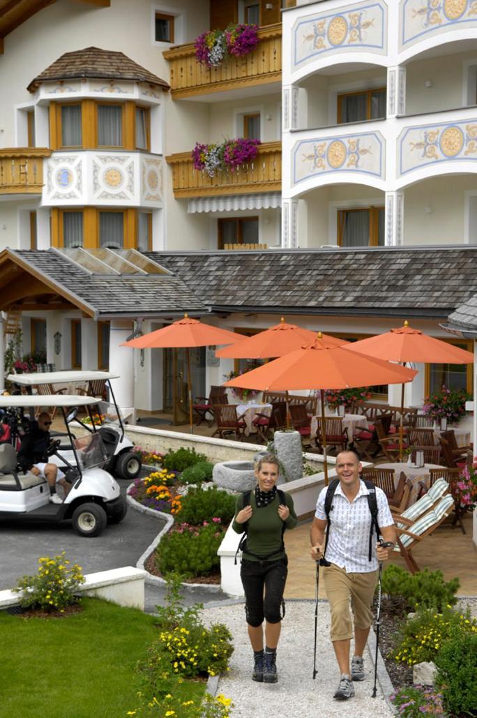 Hotel Costes Корвара-ін-Бадія Екстер'єр фото